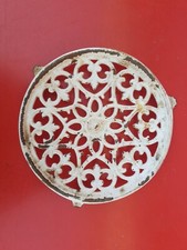 ancien dessous de plat made in France en fonte de fer émaillée blanc