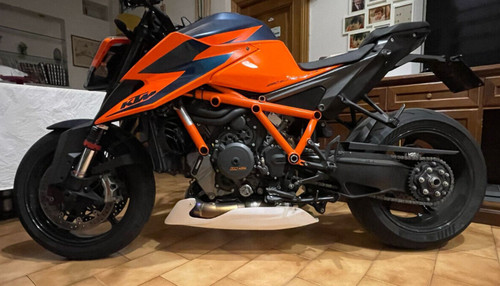 Pointe ktm superduke 1290 en - pointe,