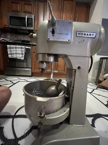 Hobart c100 quart - 10,