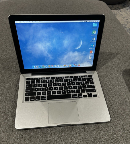 Apple macbook pro early - apple,