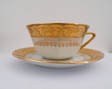 Tasse à café porcelaine fine blanche et dorée de LIMOGES e TBE