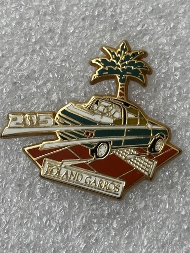 Pin peugeot 205 roland - pin's,