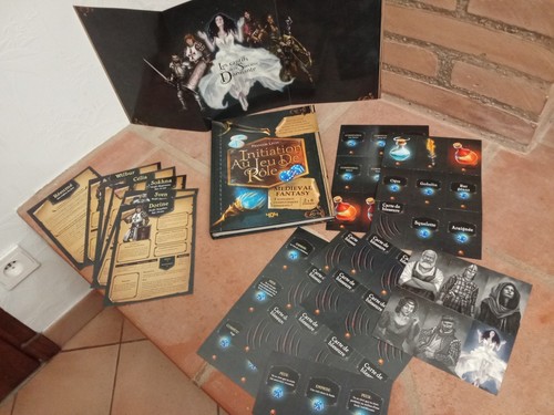 Livre jeu initiation de - livre/jeu-initiation,