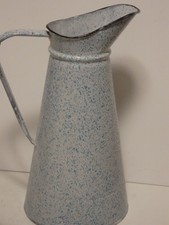 broc  tôle émaillée