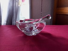 1 cendrier et son pillon en