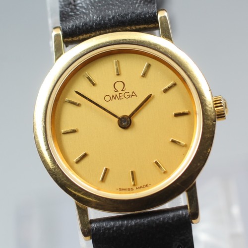 Presque comme neuve montre - [presque, neuve]