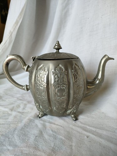 Superbe ancienne théière - superbe,