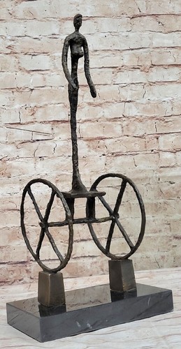 Exceptionnelle statue 100 - exceptionnelle,