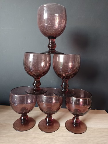 Verre pied en - à,