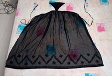 Ancien Tablier Noir Brodé