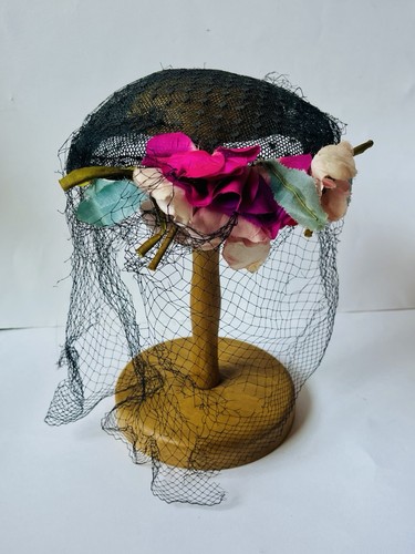 Chapeau ancien avec - avec, fleurs