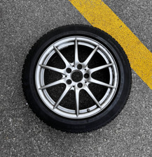 Lot de 4 jantes aluminium + pneus hiver Continental 205/50 R17 pour Mercedes