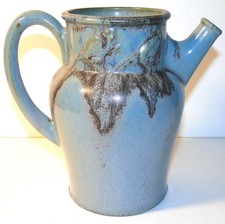 Pichet avec figure de la