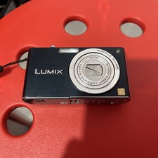 APPAREIL PHOTO NUMÉRIQUE