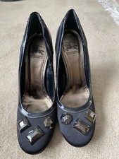 Burberry black heels size 37