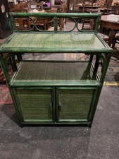 A 106 - 2 Petit meuble En