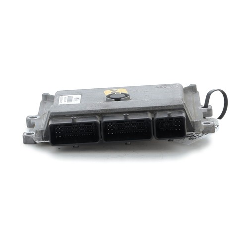 Calculateur moteur dacia - calculateur,