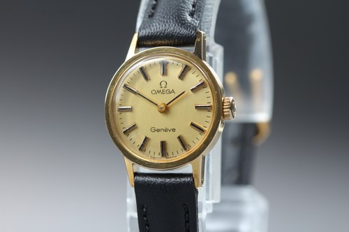 Montre femme vintage manuelle
