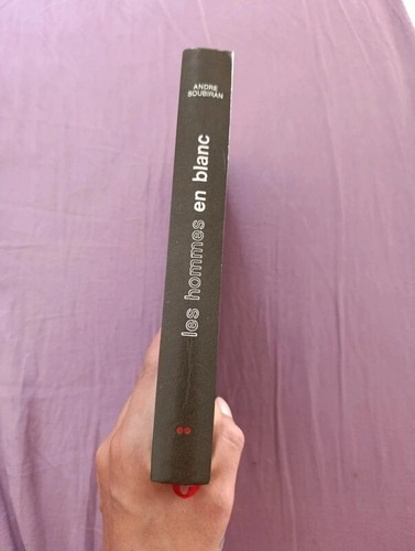 Livre les hommes blanc - les, la