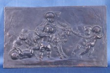 Plaque cuivre Clodion. Chèvre avec enfants. Bronze. Plaque de cuivre Clodion....