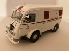 Camionnette renault 206e1 - camionnette,