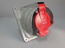 53813    - LEGRAND -    53813 /      Prise industrielle hypra 63A 380-415V  USED