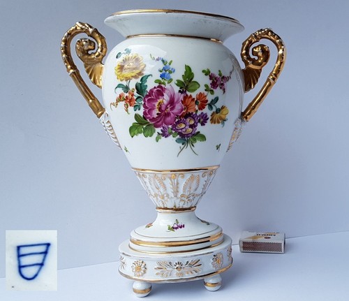 Vase porcelaine peint à - en,