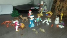 playmobil  scène Noël famille royale au patinage dans un décor de rêve 