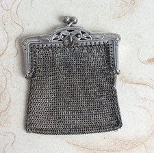 Petit Porte Monnaie en Maille