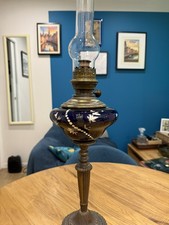 Lampe à pétrole ancienne