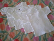 t shirt 4 chemises bébé 6 mois coton blanc anciennes, made in France, bon état