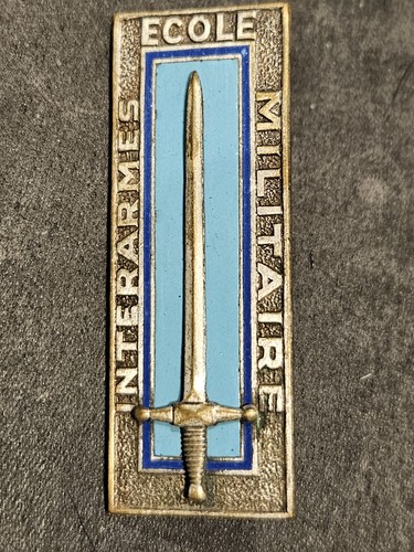 Insigne pucelle militaire - insigne,