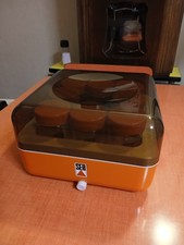 Vintage, Yaourtière SEB avec ses 8 pots gravés SEB, orange, super belle