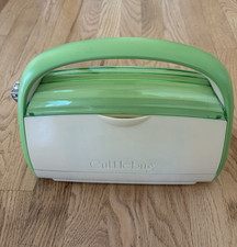 Cricut Cuttlebug Green Die