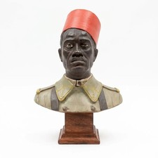 Buste sur socle tirailleur - sur,