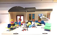 PLAYMOBIL MALETTE TRANSPORTABLE HÔPITAL/ PÉDIATRIE MÉDECIN CLINIQUE