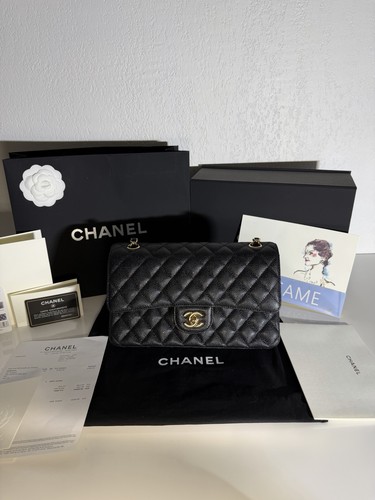 Sac main chanel - main, timeless