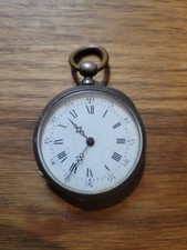 Montre à gousset De Poche Ancienne En Argent Massif À Clef P2320