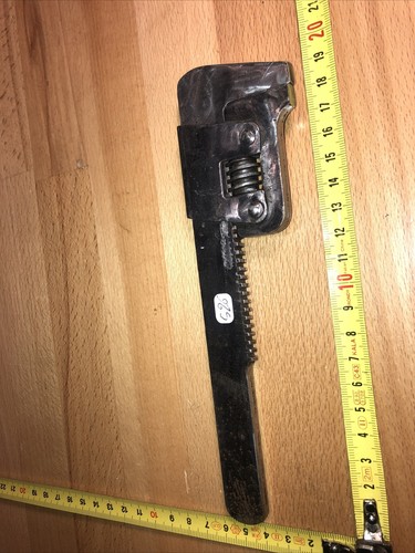 626 526 old tool - tool,