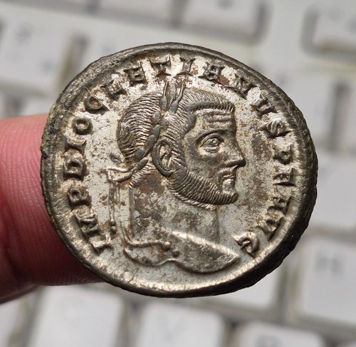 Dioclétien follis genio - ~,