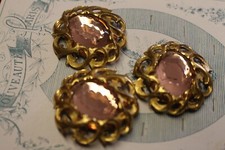 vêtement ancien - 3 pièces de parement de vêtement métal et pierre rose