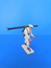 STARLUX / LES CHASSEURS ALPINS : CHASSEUR ALPIN AVEC SES SKIS SUR LE DOS