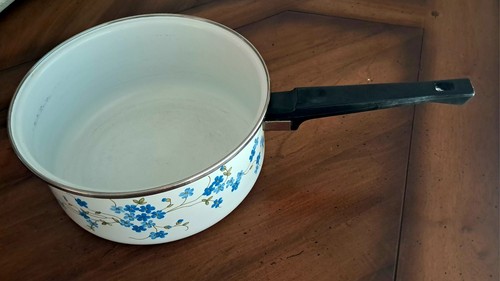 Rare grande casserole vintage - rare,