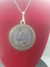 Pendentif Marianne  acier inoxydable pièce ayant circulée avec sa chaîne