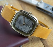 Slava Montre Poignet Homme Russie Rare Day & Date Calendrier Révisé Cadeau Pour