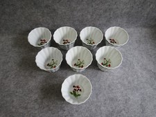 8 moules à muffin porcelaine