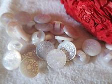 Lot 6 boutons anciens en nacre