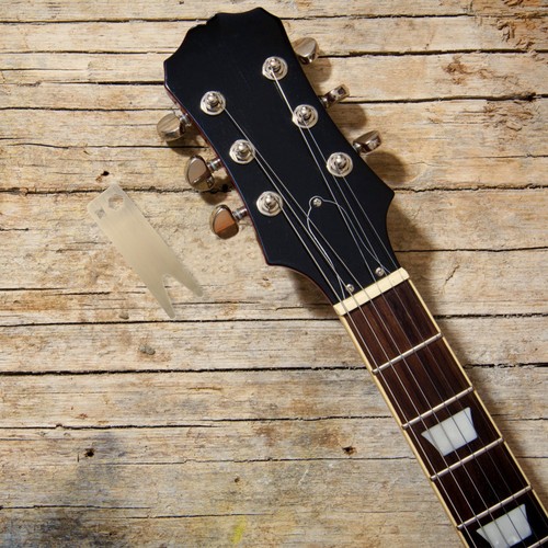 Clé guitare acier - clé, en