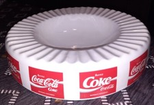Superbe CENDRIER COCA - COLA neuf, jamais utilisé,20 Cm Diamètre, en céramique .