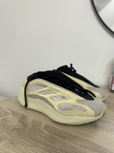Yeezy 700 - 700, v3